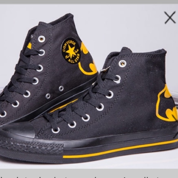 chuck taylor batman shoes